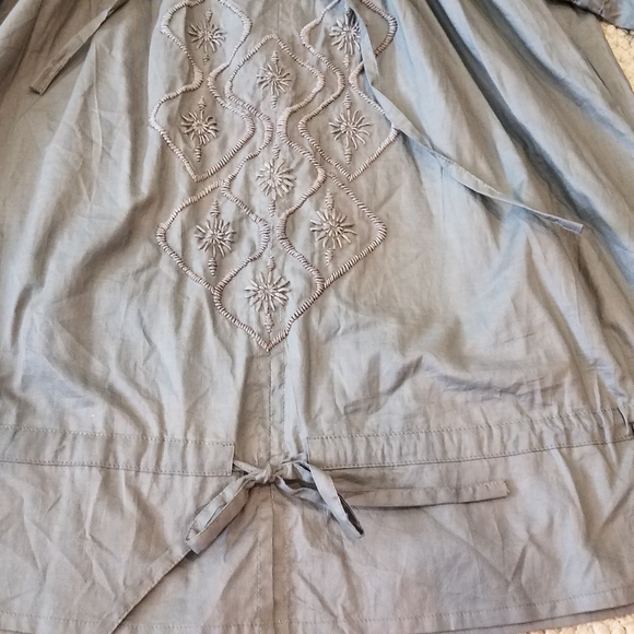 Costum Made Blouses - Picture 3 of 11